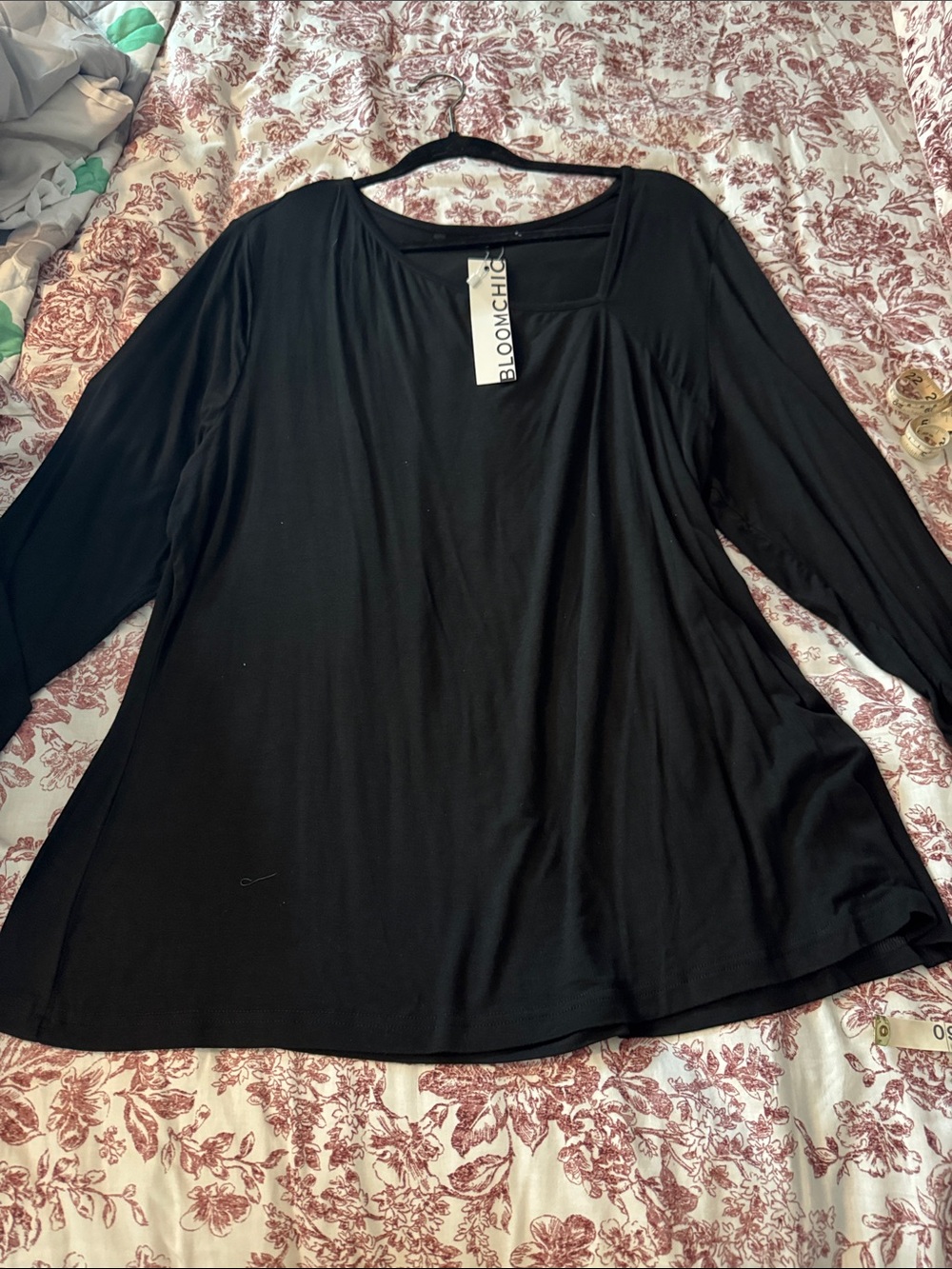 BloomChic Black Long-Sleeve Tunic Top